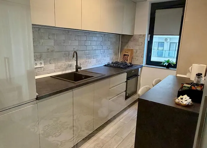 Comfort Elegance In Center